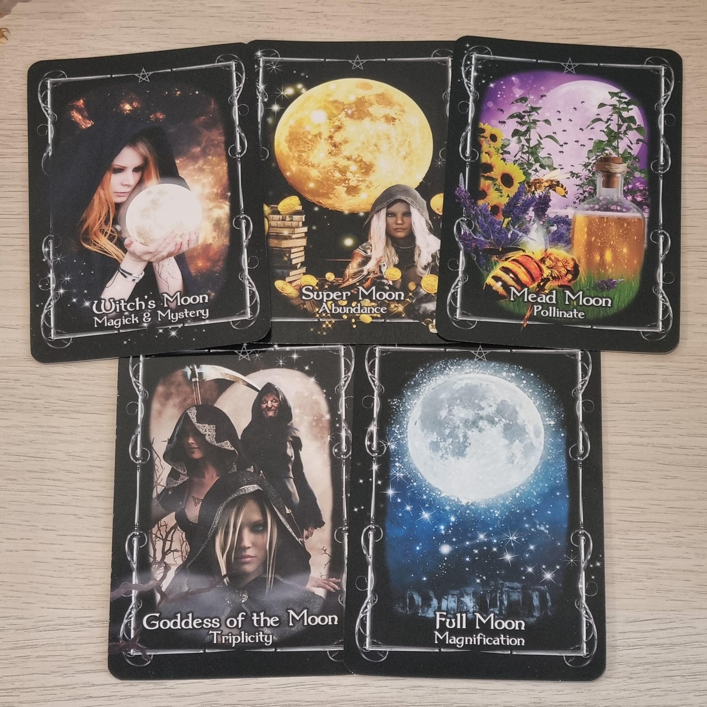 Witches' Moon Magick Oracle